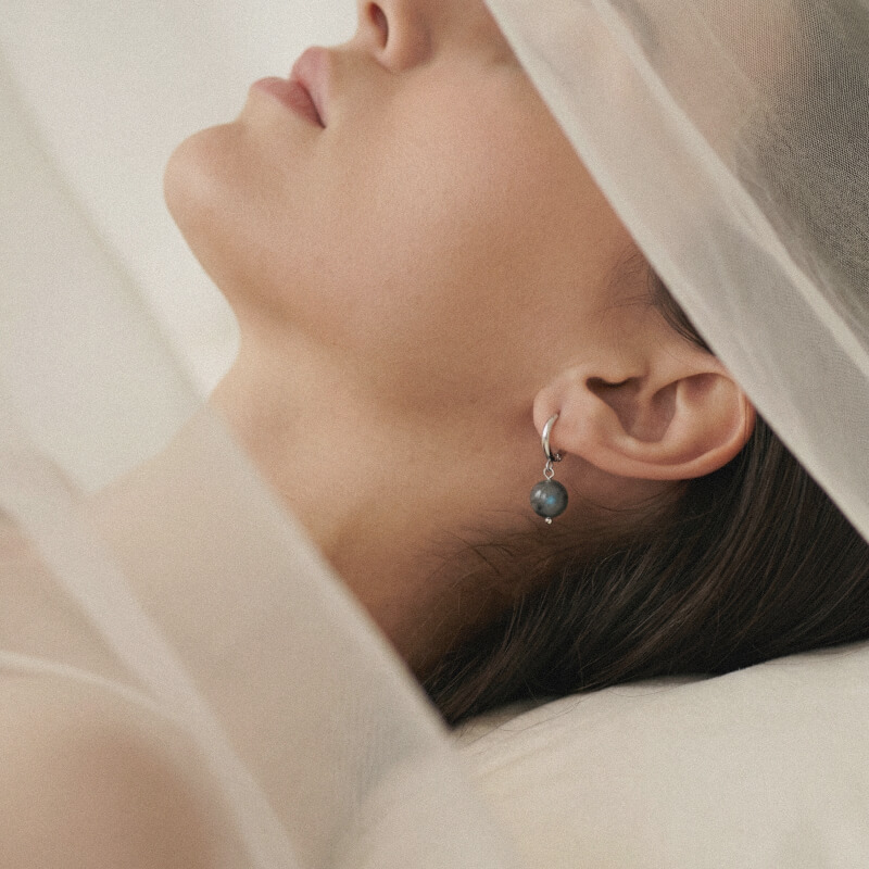 Серьги с лабрадором